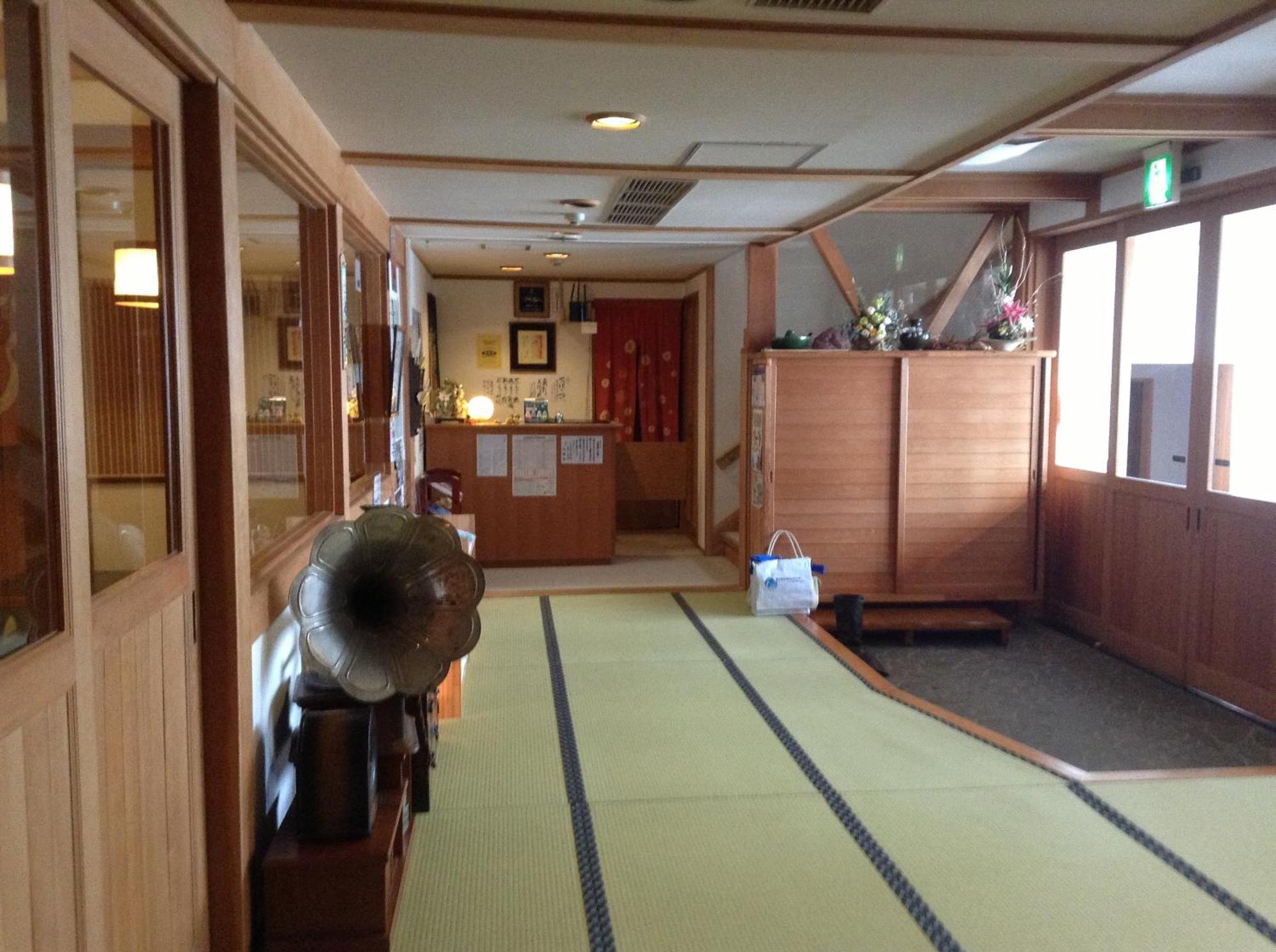 Minamiya 山とねこと遊ぶ宿 みなみ家 Hakuba Kültér fotó